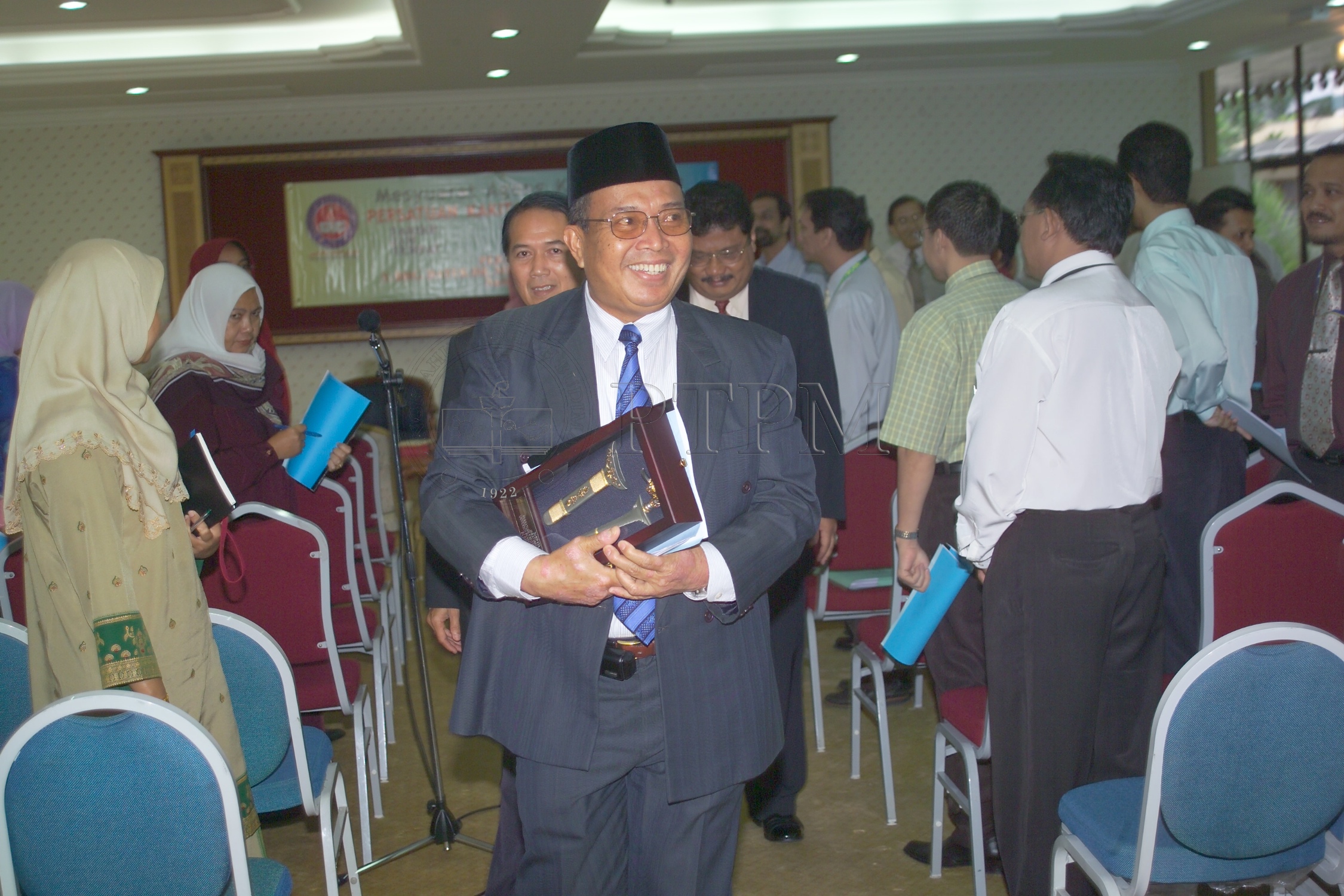 PTPM 04 11 peka D8XZ3077